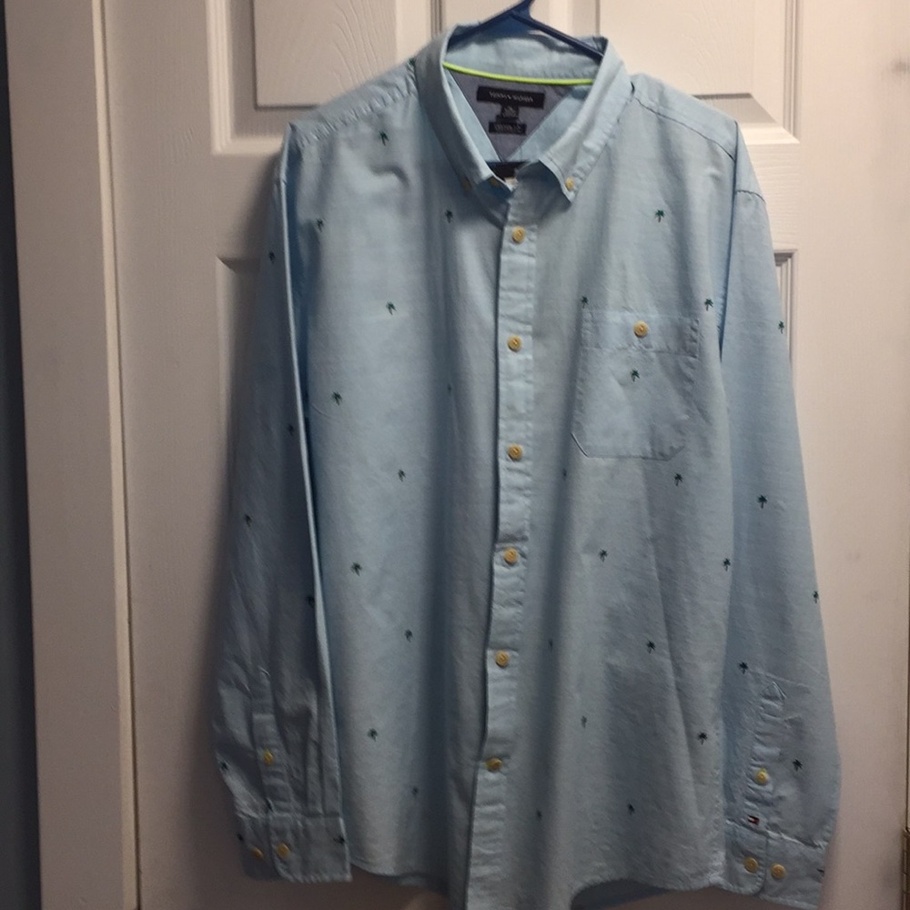 Hilfiger  palm trees NWT 2/$30